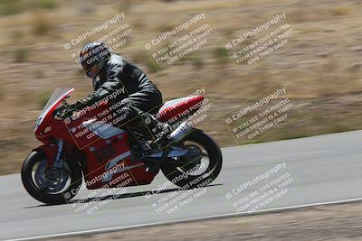 media/Apr-20-2025-AHRMA (Sun) [[393a79c373]]/Race/Group 8/Turn 4b/